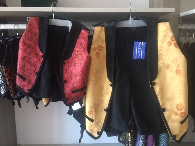 Ropa Tradicional Hombre y Mujer