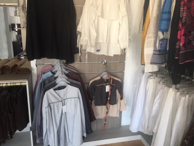 Ropa Tradicional Hombre y Mujer