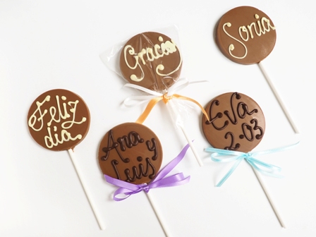 Piruletas personalizadas de chocolate BIO