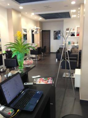 Peluquería Nueva era asesores de imagen  foto 1