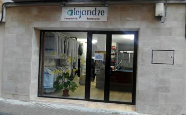 Lavanderia Tintoreria Alejandre foto 1