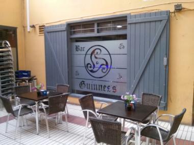 Bar Café Guinness foto 1